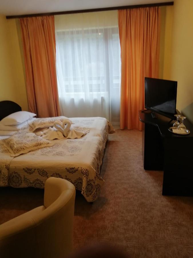 Hotel White Horse Predeal Exterior foto