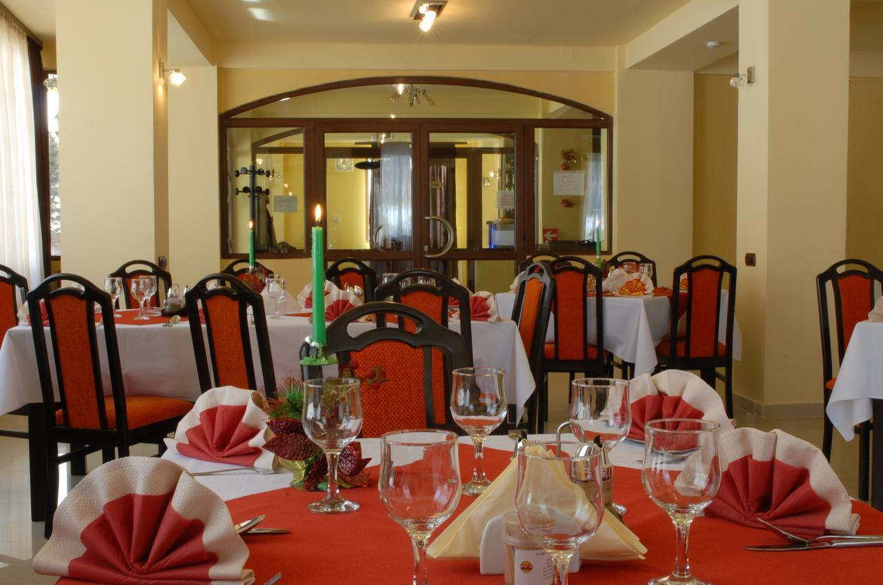 Hotel White Horse Predeal Exterior foto