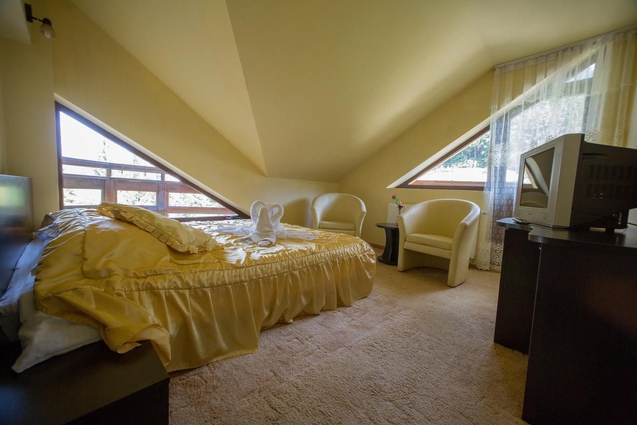 Hotel White Horse Predeal Exterior foto
